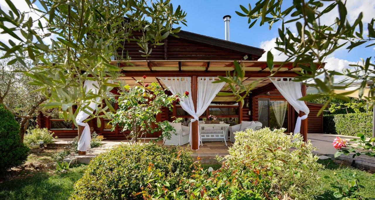 Villa - Wooden