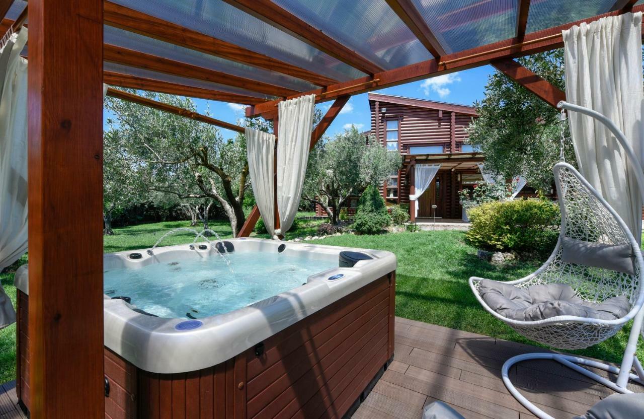 - Wooden Villa *